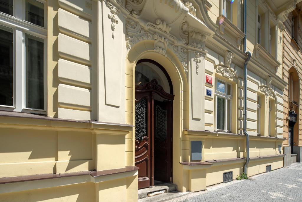 Amazing Apartment Zborovska 3