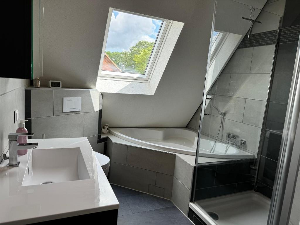 Haus Pia in ruhiger Lage, sehr messenah gelegen 3