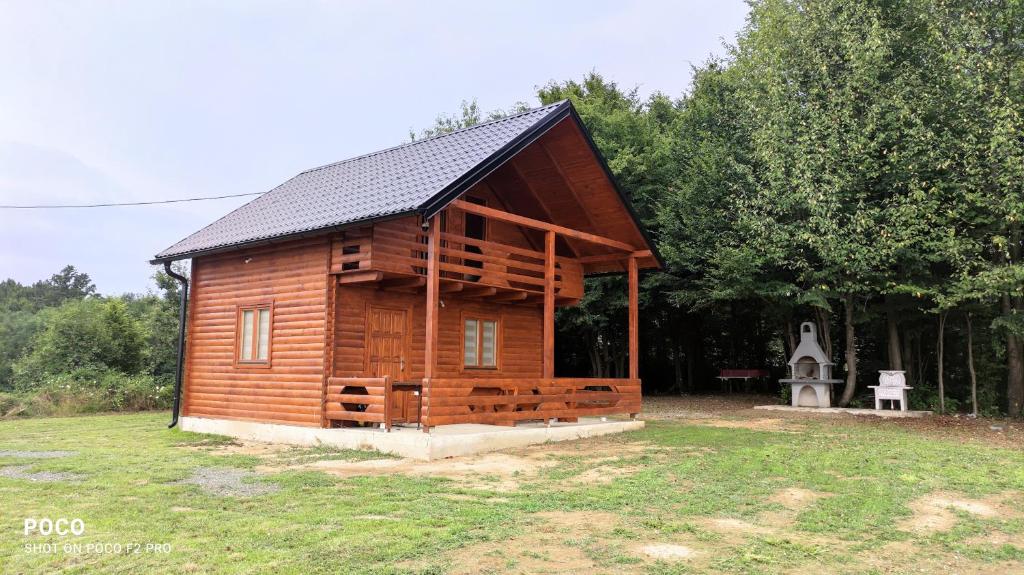 Brvnara Gold Hill 1