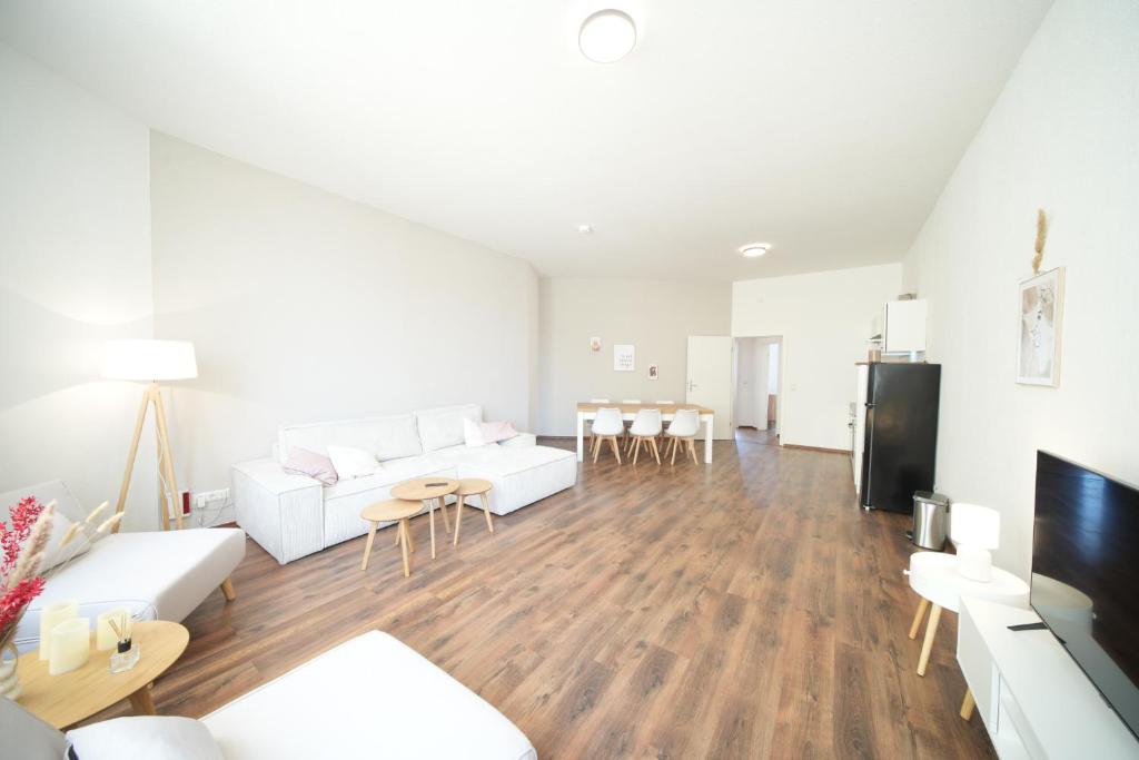 LeHaStays - Apartments Strubepark 8