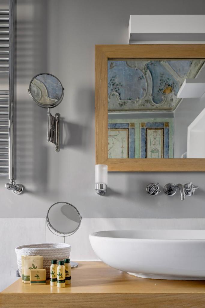 Maruisa suite apartment - appartamento di lusso al centro storico 8