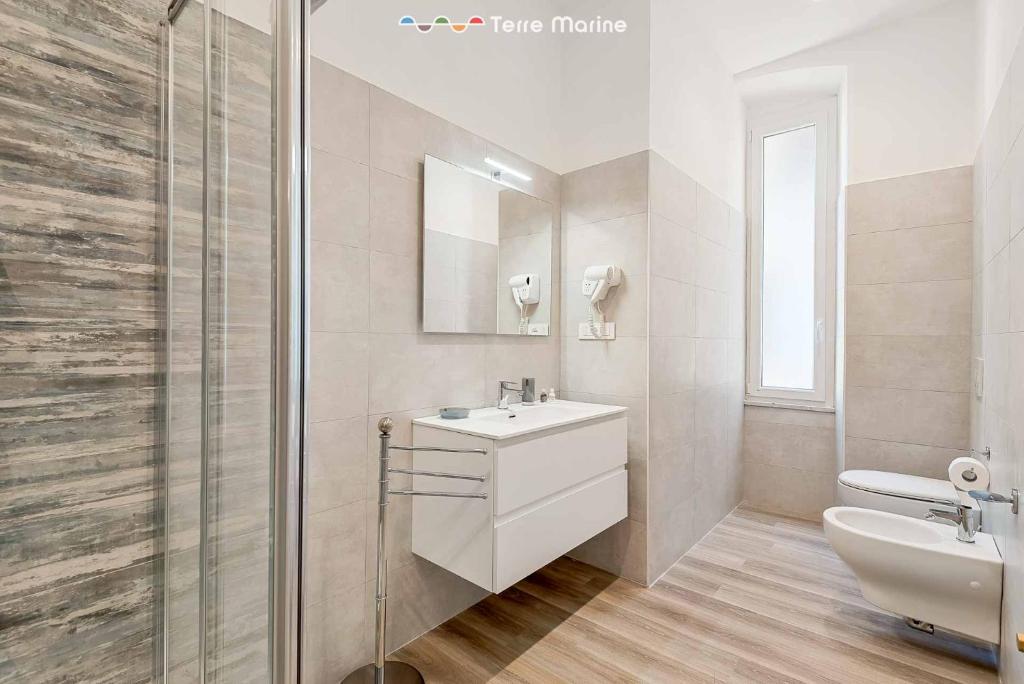 Civico76 - interno1, TerreMarine 5