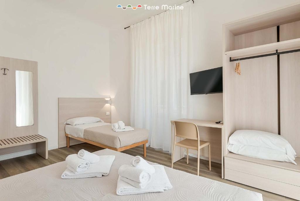 Civico76 - interno1, TerreMarine 7