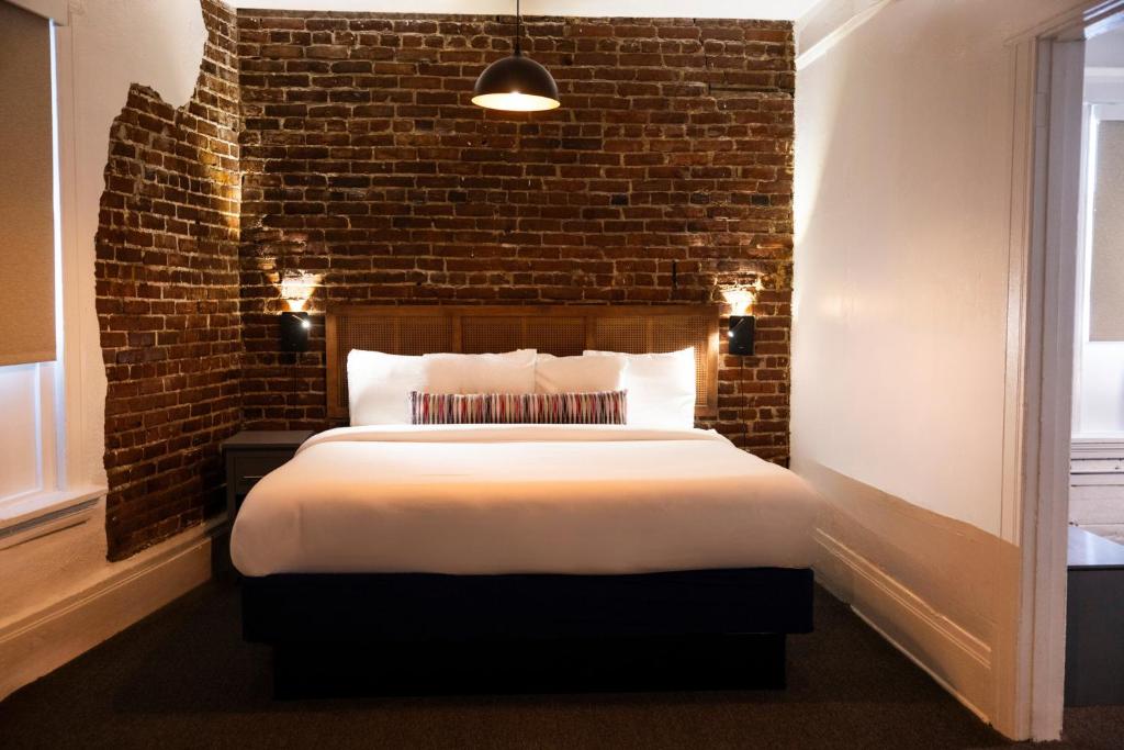 American Hotel Image
