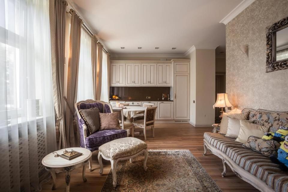 Boutique Classic Apartment in Kaunas Center 4