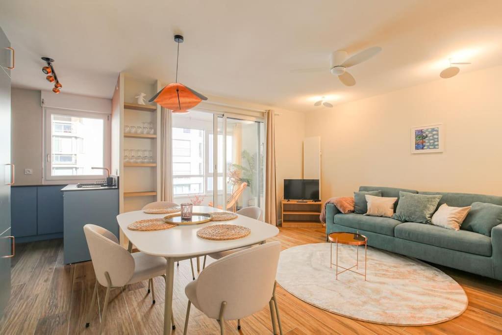 Appartement raffiné, veranda et parking, Lyon 3 4