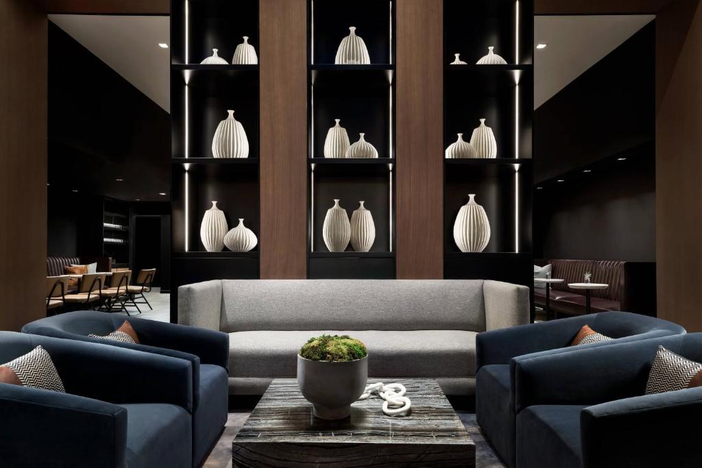 AC Hotel by Marriott Washington DC Downtown Image