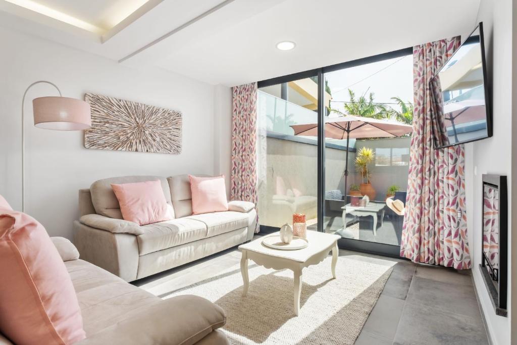 Villa Camelia by Homie 7