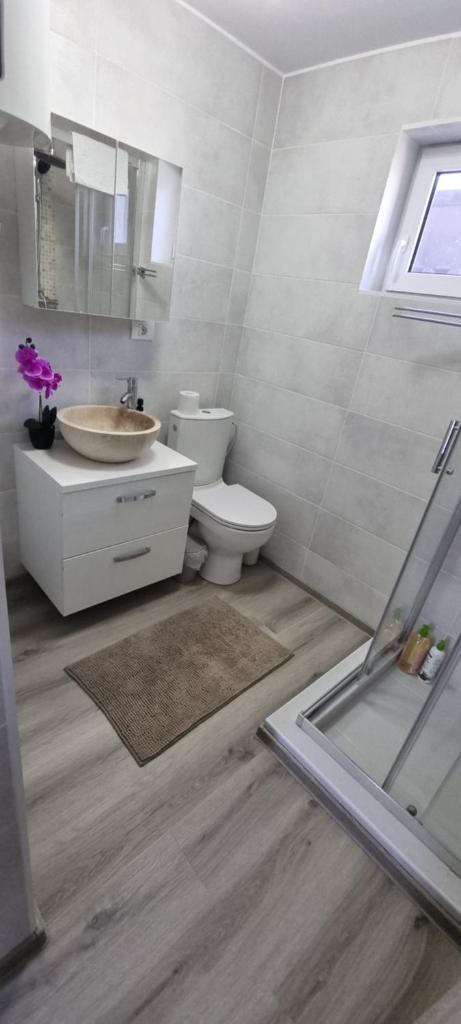 Căsuța intimă 8