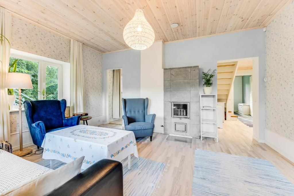 Leete Residence- 3BR family friendly home with huge garden&free parking 4