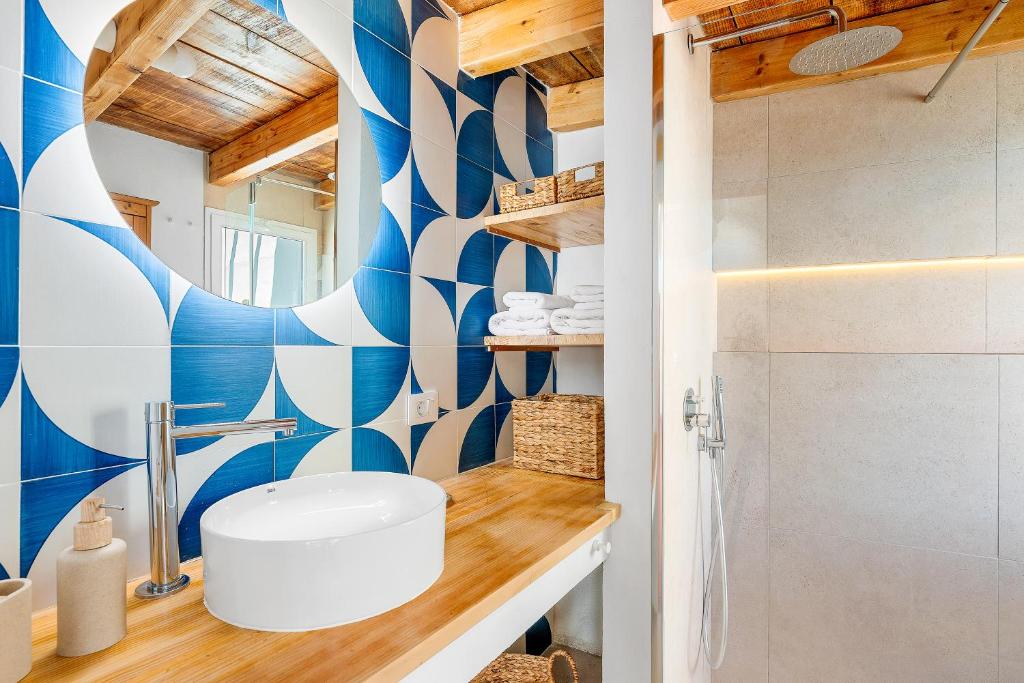 Luminous loft apartment next to the Atlantic Ocean 3