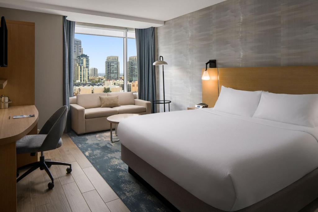 Courtyard by Marriott San Diego Gaslamp/Convention Center Image