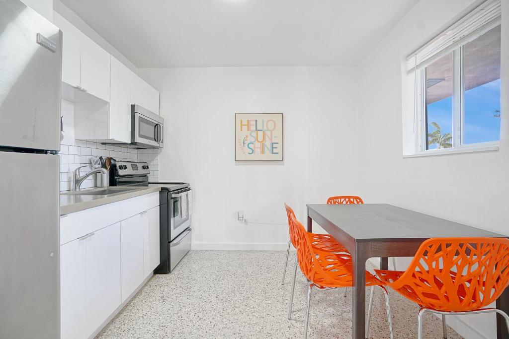 Elegant Wynwood Flats Image