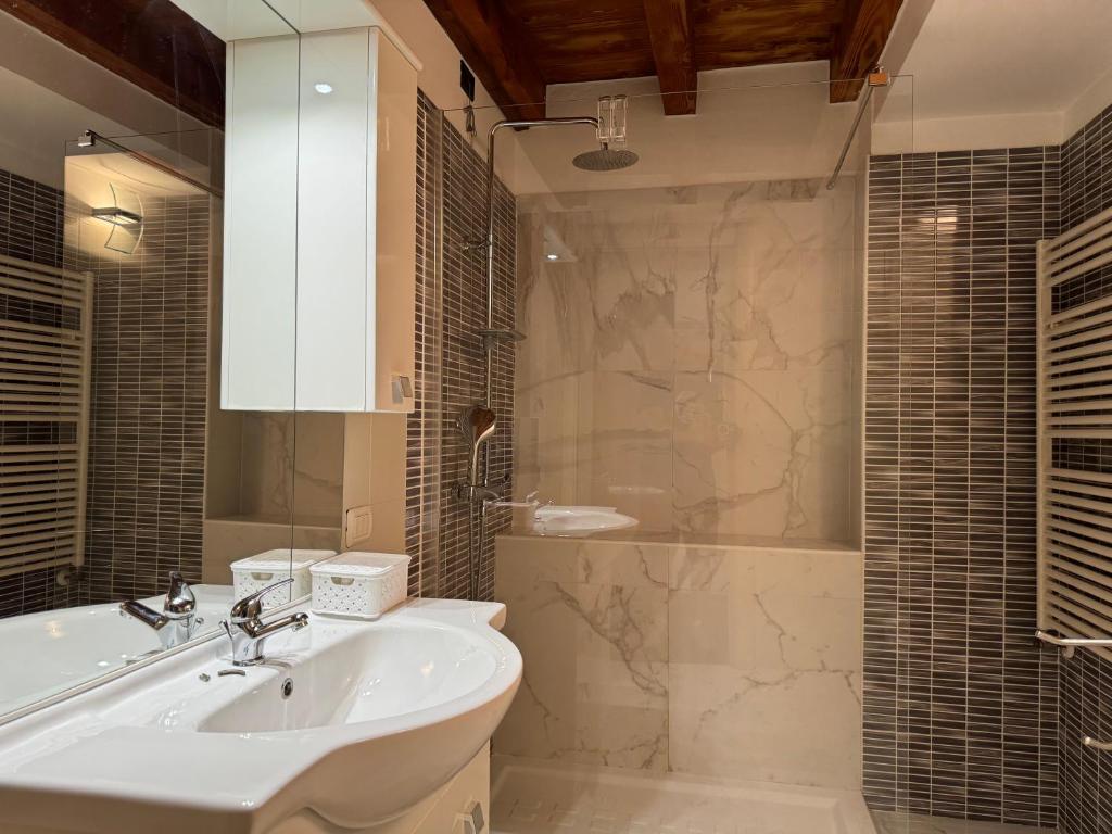 Houseberg Quarenghi 3