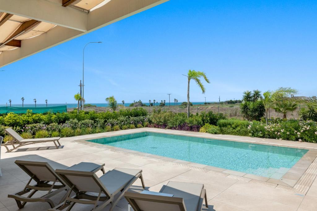 Serenity Waves Villa 17 4