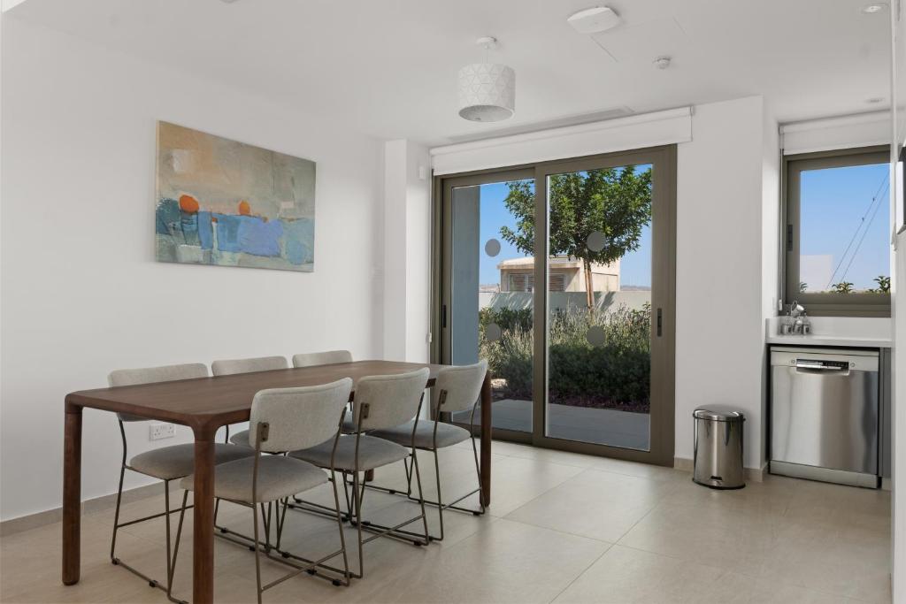 Serenity Waves Villa 26 5