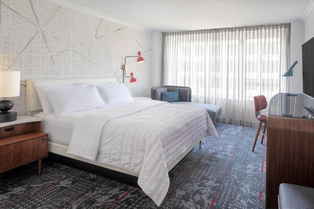 Le Meridien Washington, DC, The Madison Image