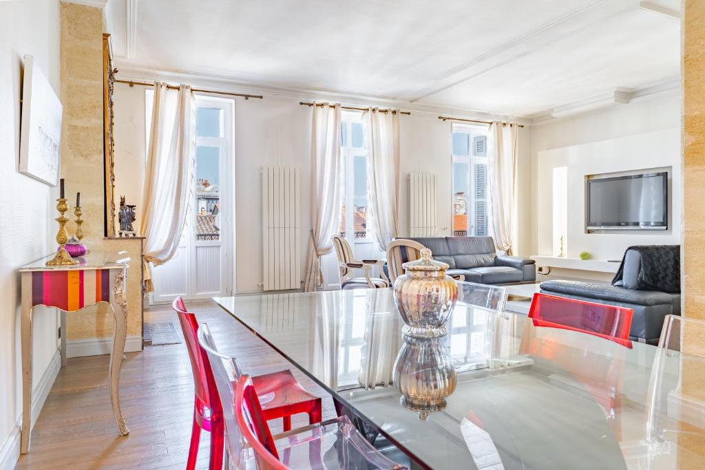 Magnifique Appartement - 160m2 - 3 Chambres - Centre de Bordeaux 3