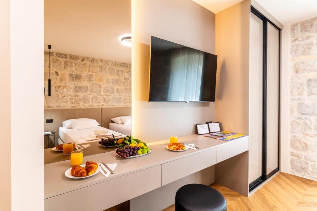 Apartment Centre In Stone House 7