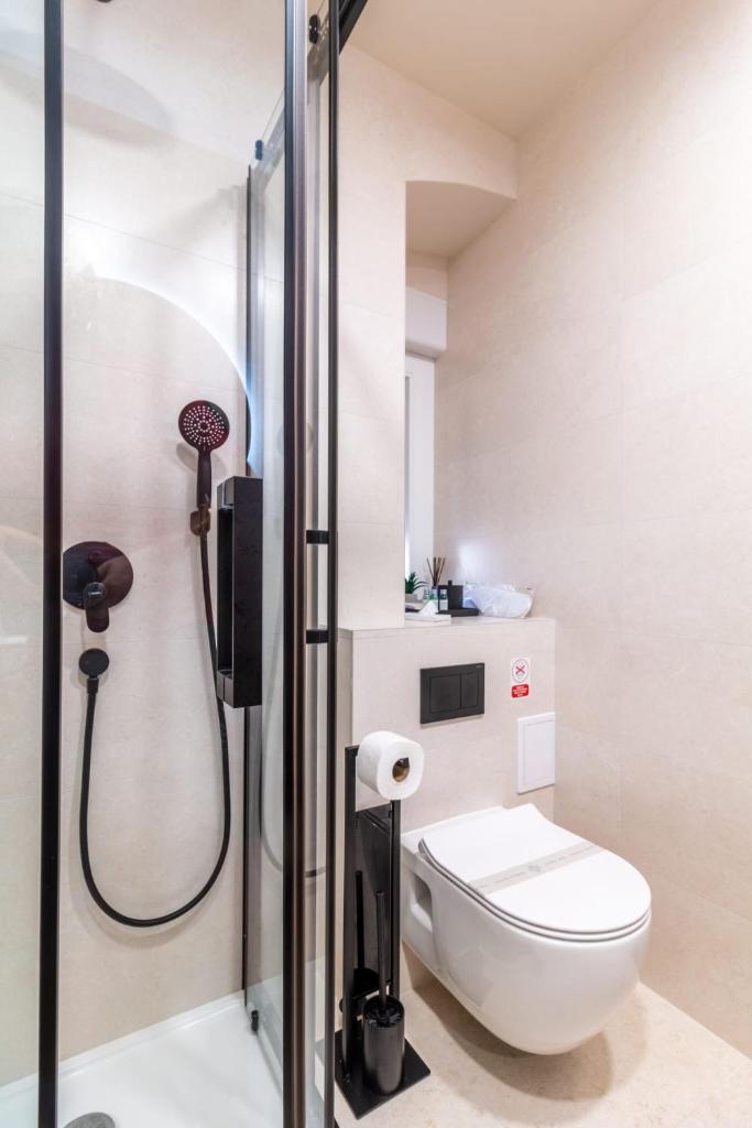Apartment Centre In Stone House 7