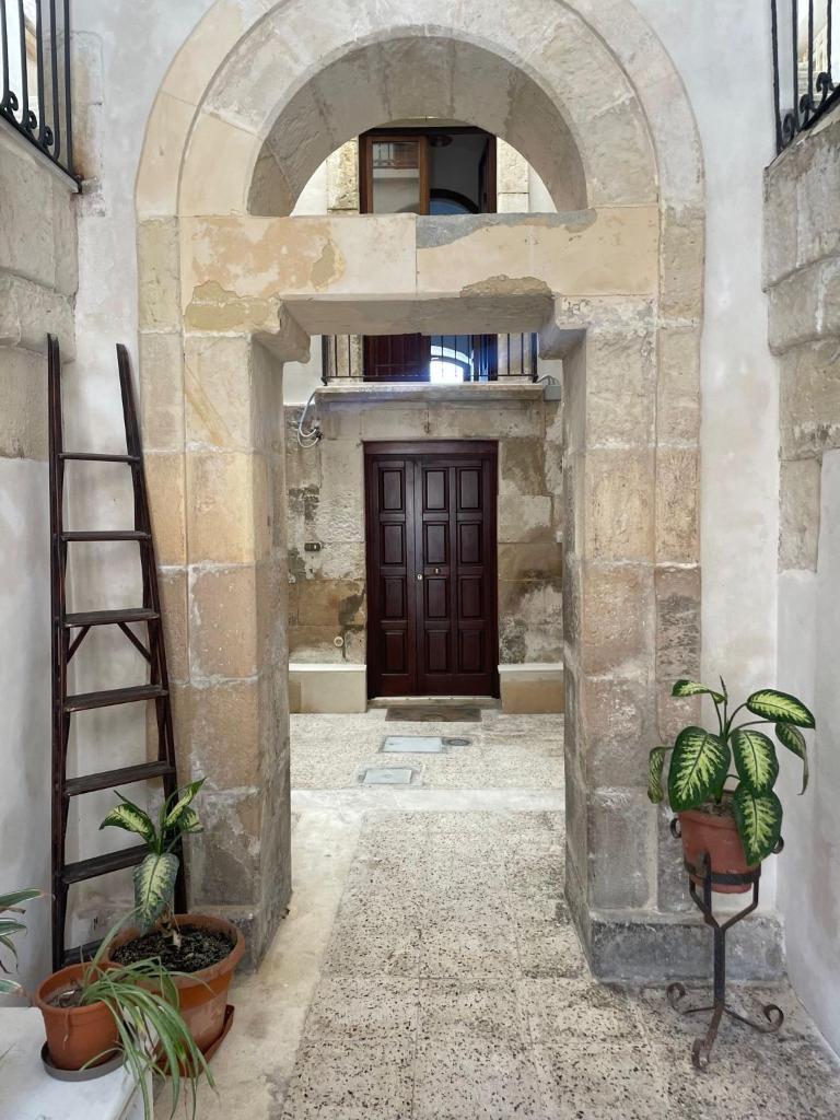 Tolomei House Holidays Sea View 2