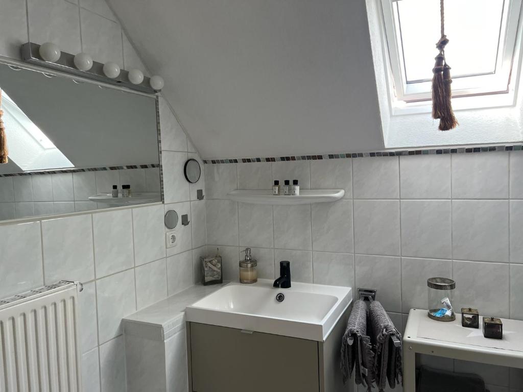 Gemütliche helle Dach-Wohnung in Frankfurt 3