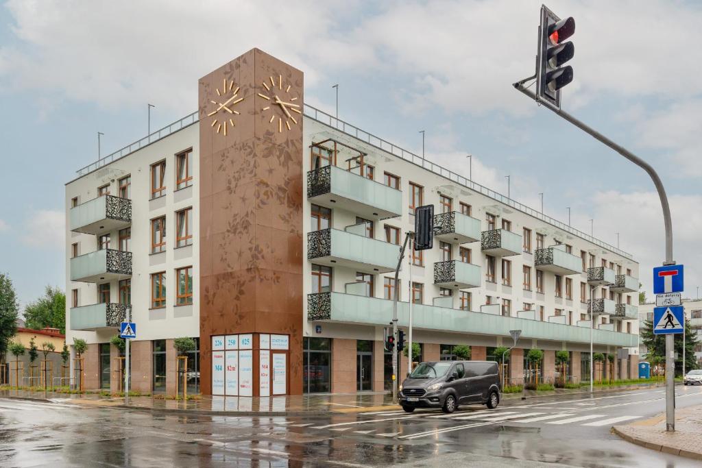 Spacious Apartment with Parking Warsaw Ursus by Renters Prestige 5