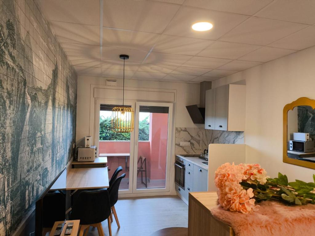 Luxury Singular Apartments Orange 6