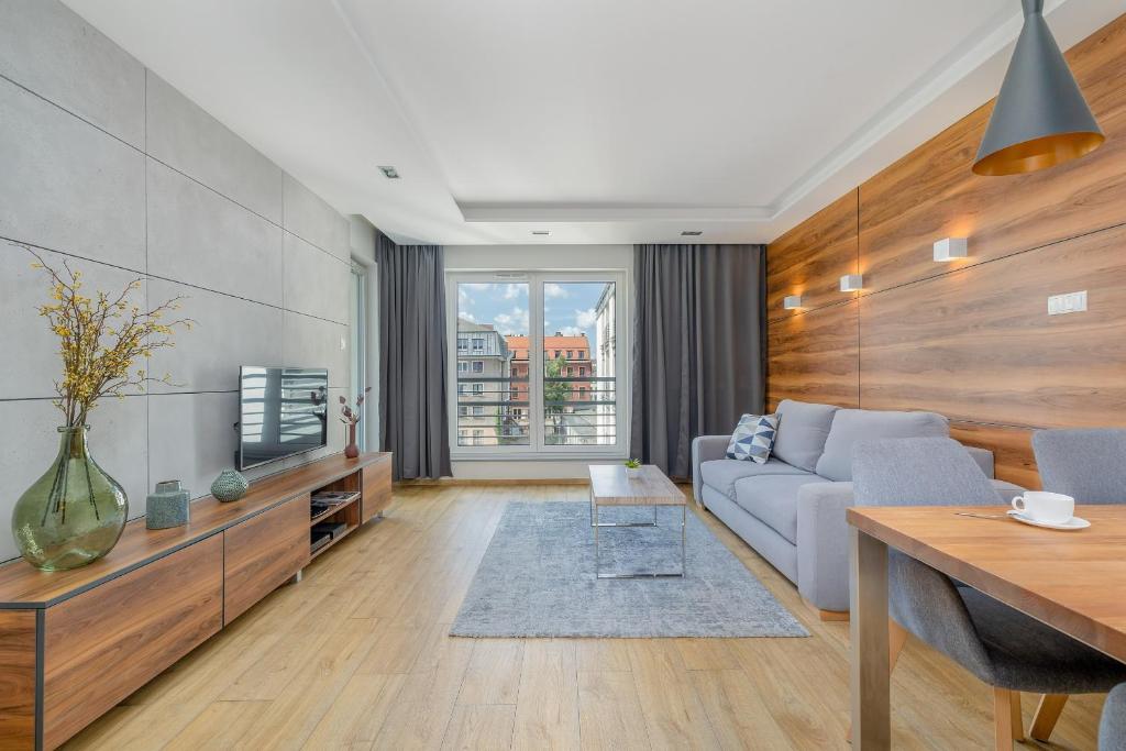 Park Apartamenty Mariacka Szczecin z Parkingiem by Noclegi Renters 7