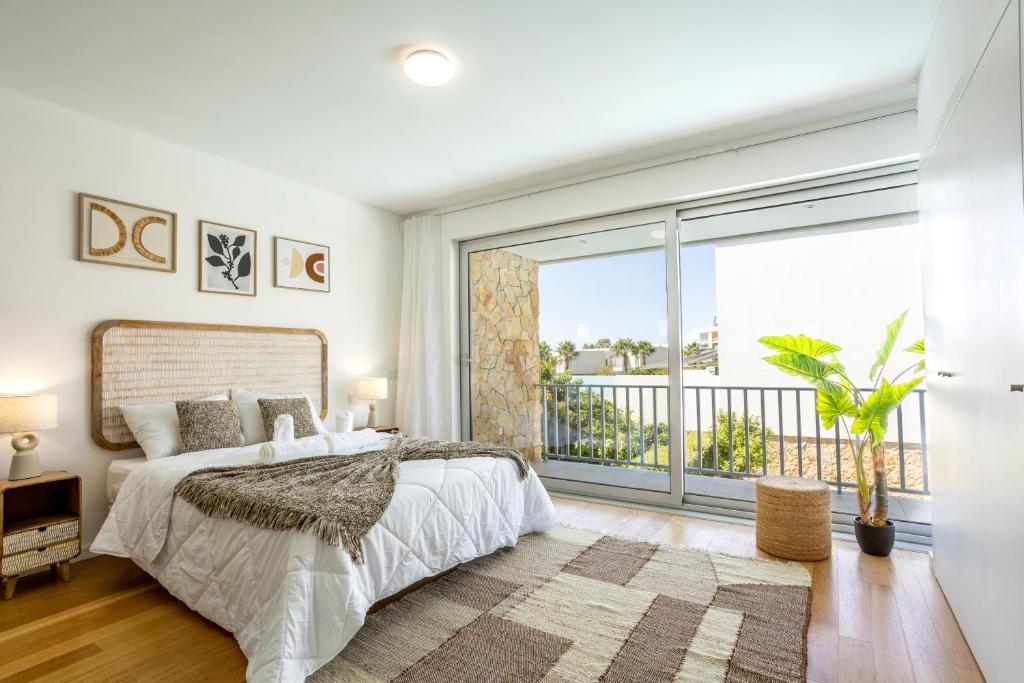 Stylish 3-Bedroom Villa Haven with a Private Pool 2