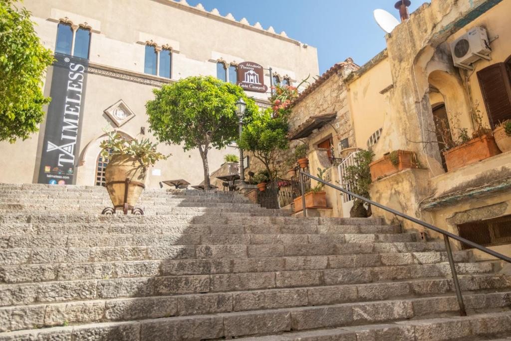 Casa di Regina - City Center, Completely Renovated, Historical 4
