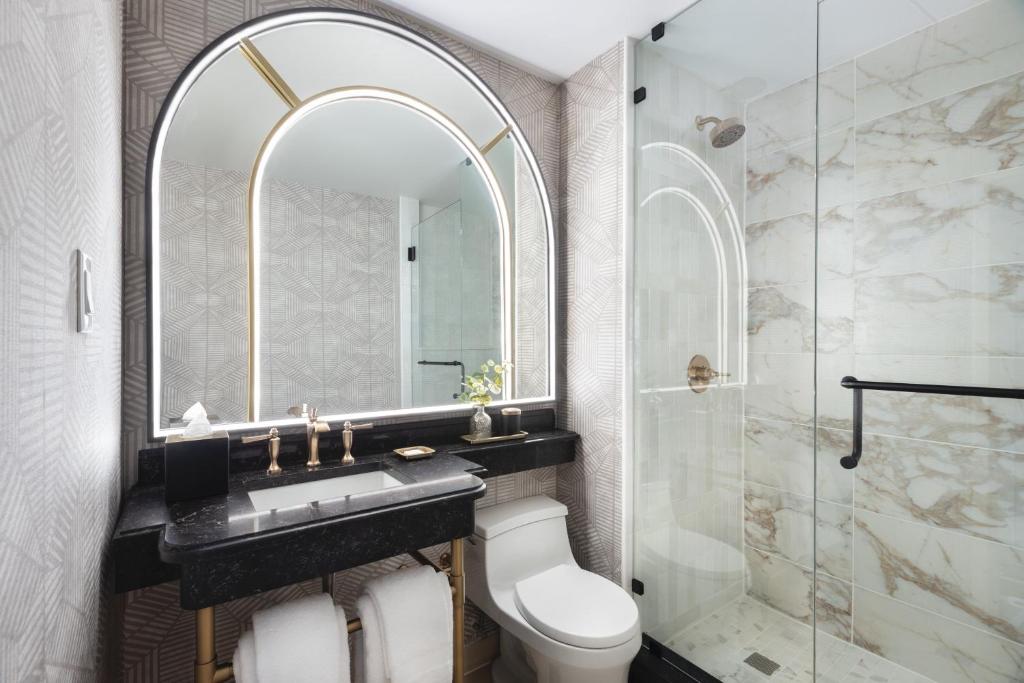 Omni Severin Hotel Image