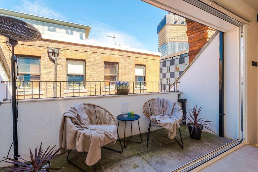 Incredible 3Bed Townhouse, Rooftop Patio, Sleeps 6 3