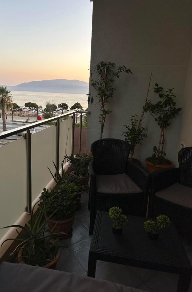 Lungomare Apartment 8