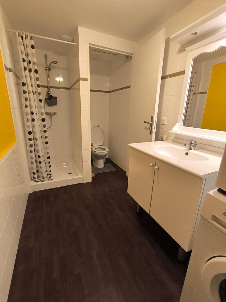 Spacieuse Maison Proche de la Mer 3