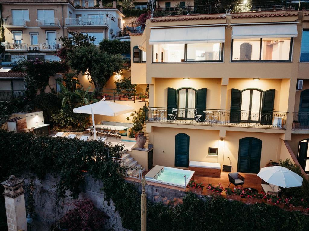 Villa Marta Luxury Sea View and Spa 5
