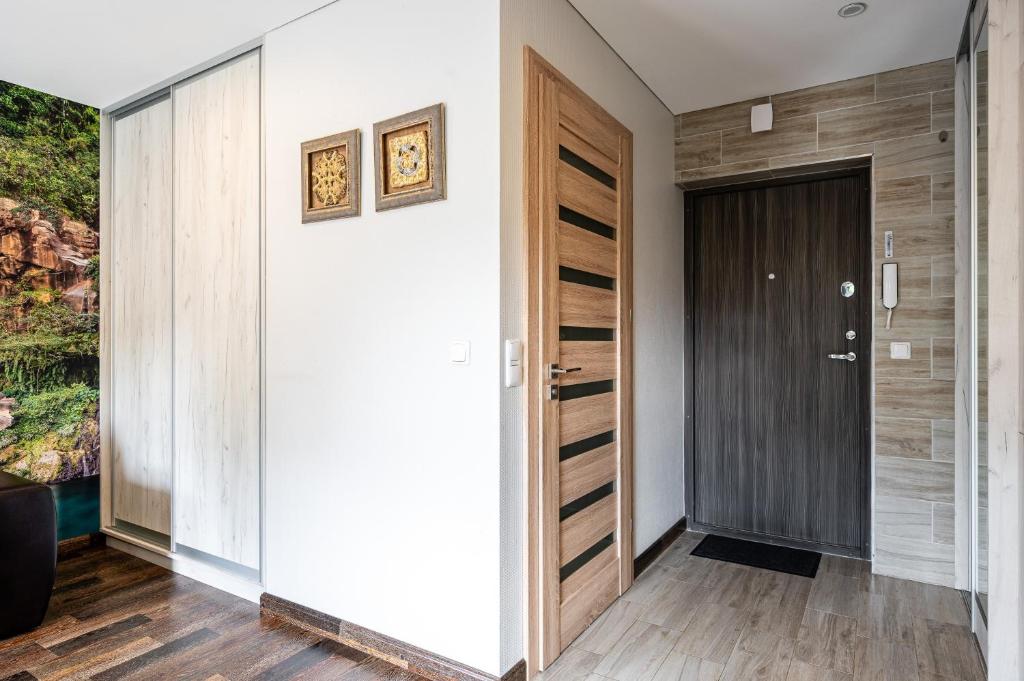 Park's Edge apartment 7