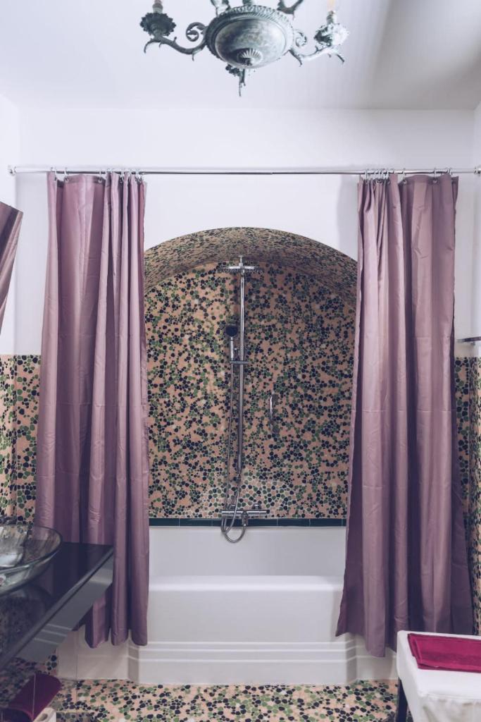 Chic & Luxurious 2-BR Escape Designed for Elegance 6
