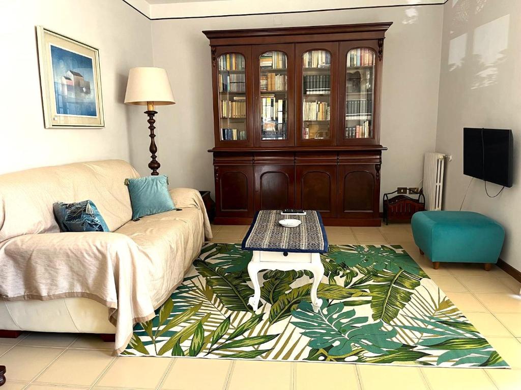 Photo de la galerie de l'établissement House with a swimming pool - Villa San Giorgio, à Villa Gorizia