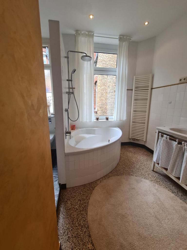 Home away from home stylish central netflix kitchen 8
