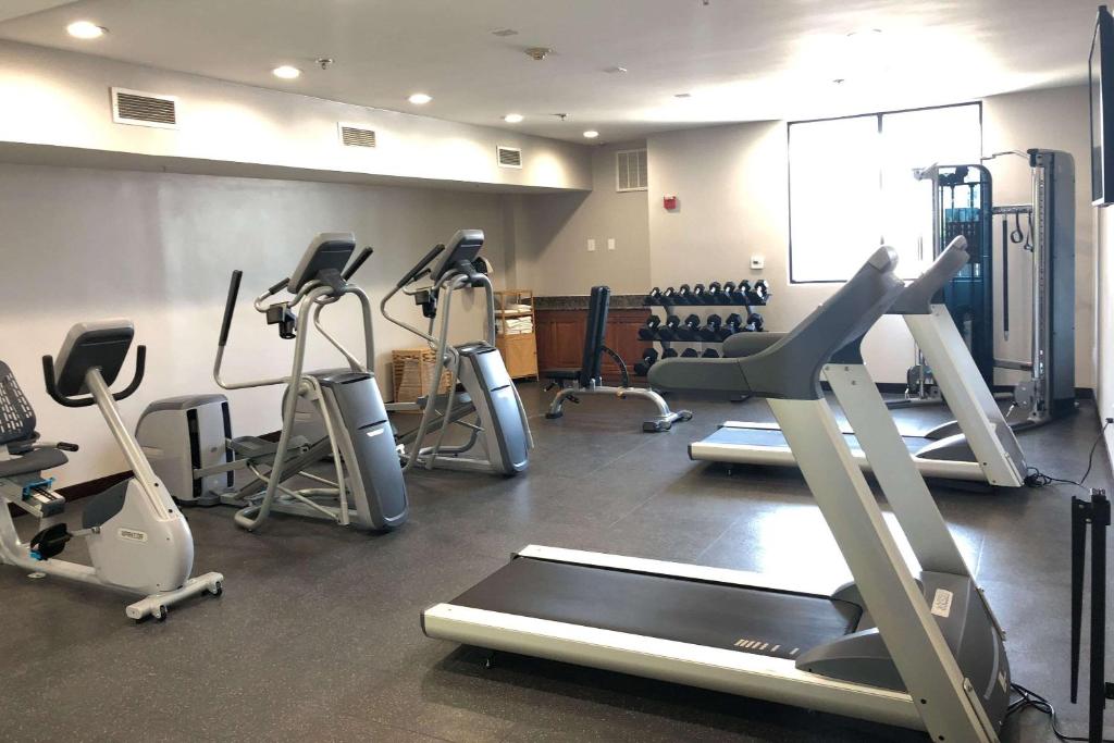 Country Inn & Suites by Radisson, San Jose International Airport, CA Image