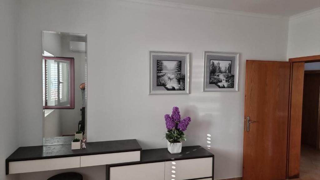 HomeByTheLake-Shiroke 3