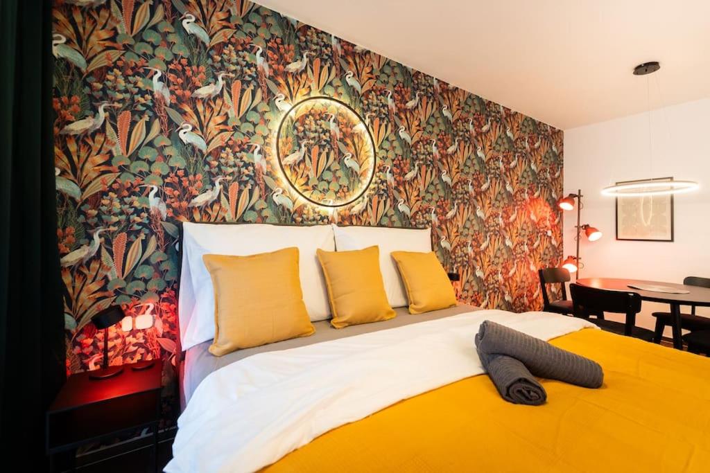 Gold Garden Terrace Apartment 2