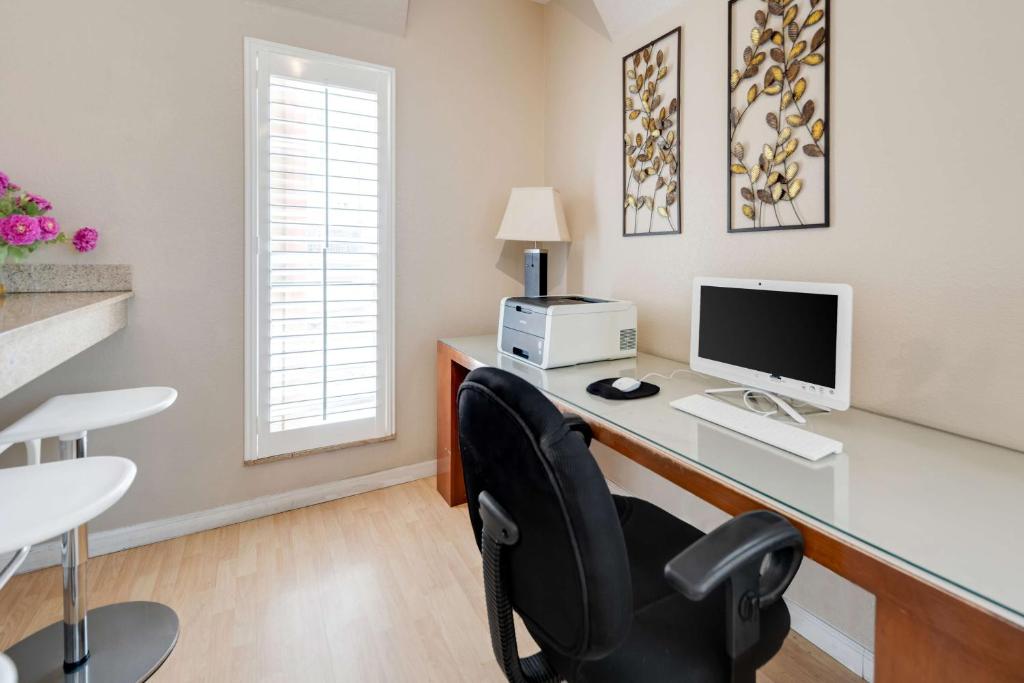 SureStayPlus Hotel by Best Western San Jose Central City Image