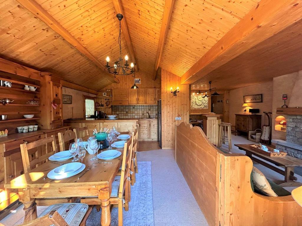 Appartement 4 pièces ski aux pieds, cheminée, piscine, Méribel, 6-8 pers - FR-1-180-177