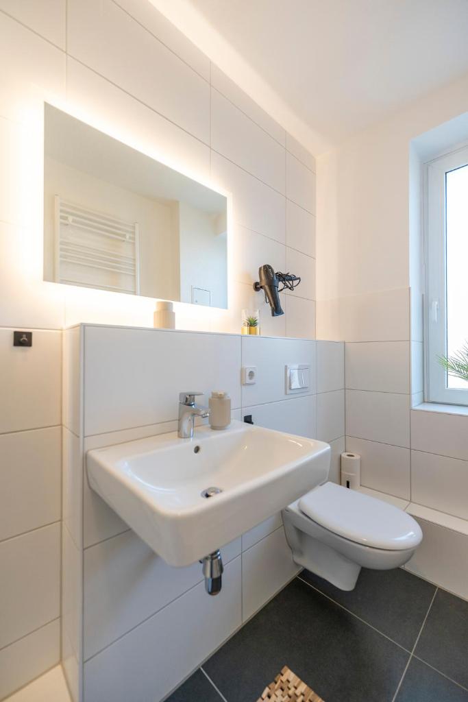 RR - Central Apartments 80qm - Balcony - Washer 5