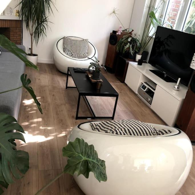 Home Sweet Home 8
