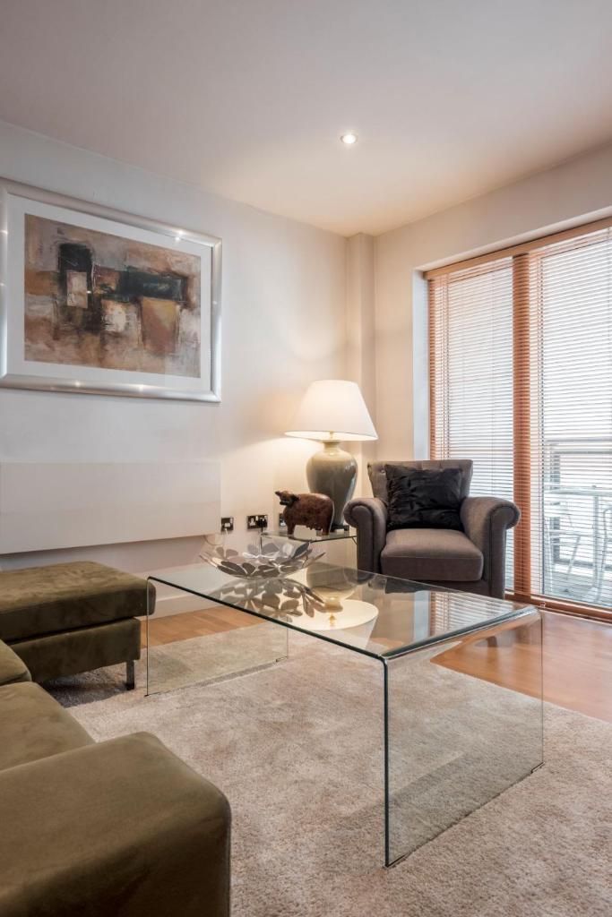 The Chambers, Riverside West 4