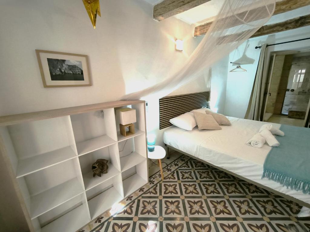 Stunning Valletta 3 Bedroom Town House 2