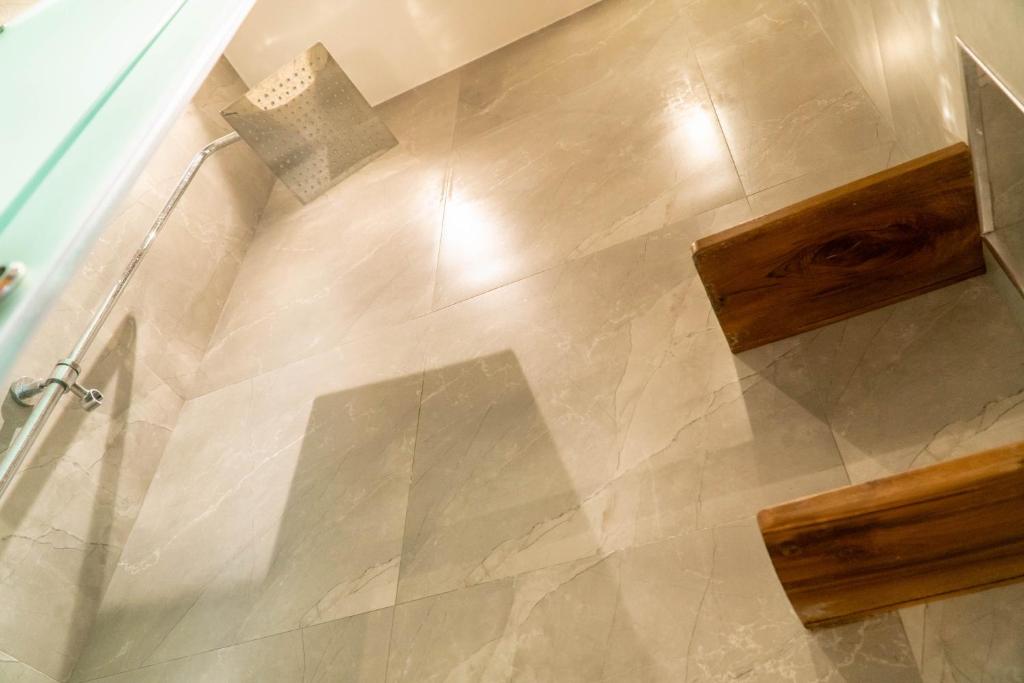 Signature apartment 12 8